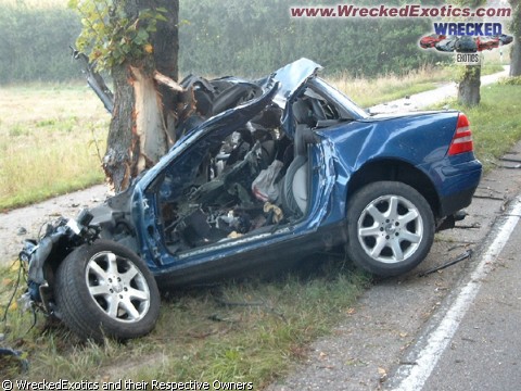 Mercedes Benz.jpg